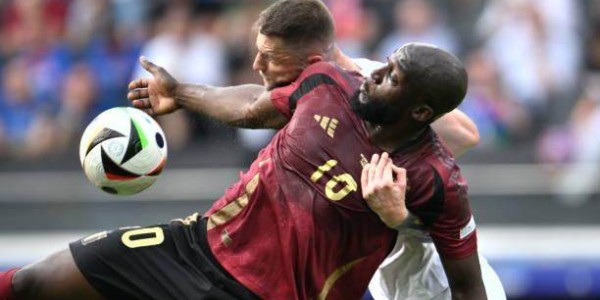 九游-“小辣椒”撂倒比利时，那不勒斯立功了！