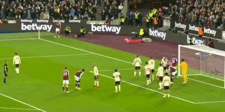 【英超】阿诺德传射 利物浦2比3西汉姆联遭赛季首败