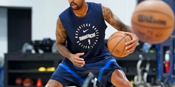 开练&amp;amp;期待新赛季！独行侠官方晒新援拉塞尔多张训练照