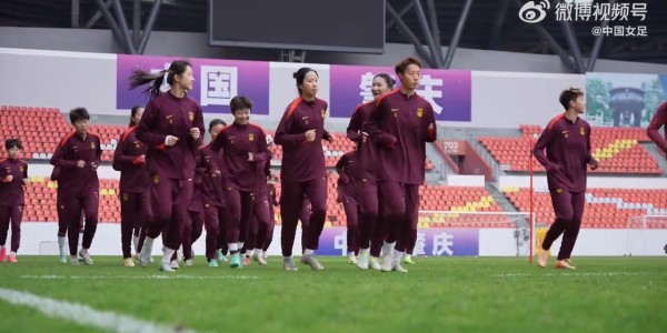 九游体育app下载-小将成宛迪跳级入选U-20国家女子足球队，对此她有何感想？